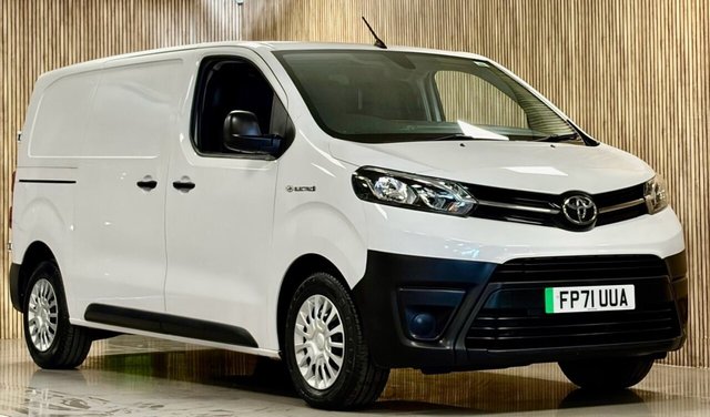 2021 TOYOTA PROACE
