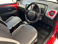 USED 2020 20 TOYOTA AYGO 1.0 VVT-i x-trend Hatchback 5dr Petrol Manual Euro 6 (71 ps) Rear View Camera & Apple Carplay