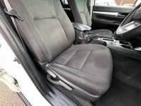 USED 2023 73 TOYOTA HI-LUX 2.4 D-4D Icon Pickup Double Cab 4dr Diesel Auto 4WD Euro 6 (s/s) (150 ps) 