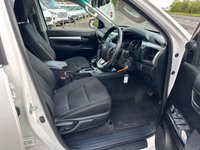 USED 2023 73 TOYOTA HI-LUX 2.4 D-4D Icon Pickup Double Cab 4dr Diesel Auto 4WD Euro 6 (s/s) (150 ps) 