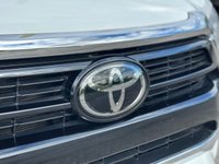 USED 2023 73 TOYOTA HI-LUX 2.4 D-4D Icon Pickup Double Cab 4dr Diesel Auto 4WD Euro 6 (s/s) (150 ps) 