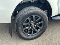 USED 2023 73 TOYOTA HI-LUX 2.4 D-4D Icon Pickup Double Cab 4dr Diesel Auto 4WD Euro 6 (s/s) (150 ps) 
