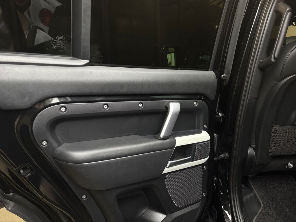 USED 2023 23 LAND ROVER DEFENDER 3.0 D250 MHEV X-Dynamic HSE SUV 5dr Diesel Auto 4WD Euro 6 (s/s) (250 ps) MERIDIAN SURROUND|11.4" SCREEN