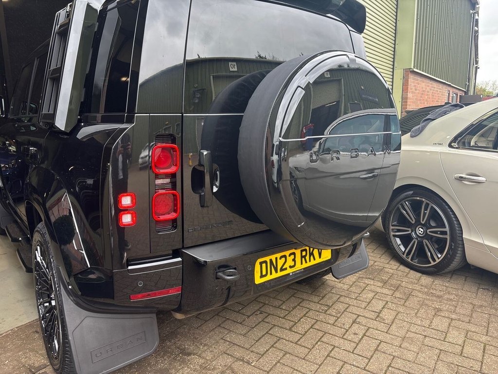 USED 2023 23 LAND ROVER DEFENDER 3.0 D250 MHEV X-Dynamic HSE SUV 5dr Diesel Auto 4WD Euro 6 (s/s) (250 ps) MERIDIAN SURROUND|11.4" SCREEN