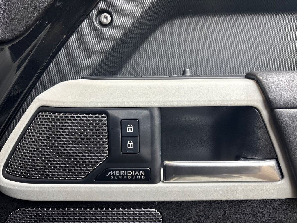 USED 2023 23 LAND ROVER DEFENDER 3.0 D250 MHEV X-Dynamic HSE SUV 5dr Diesel Auto 4WD Euro 6 (s/s) (250 ps) MERIDIAN SURROUND|11.4" SCREEN