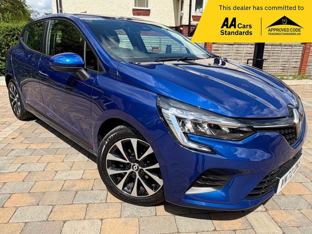 View our Renault Clio 1.0 TCe Iconic Edition Hatchback 5dr Petrol Manual Euro 6 (s/s) (90 ps)