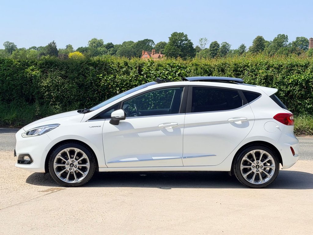 USED 2018 68 FORD FIESTA 1.0T EcoBoost GPF Vignale Hatchback 5dr Petrol Manual Euro 6 (s/s) (140 ps) P.Roof|Camera|Cruise|H.Seats|R.F Sensors|Apple CarPlay/Android Auto|