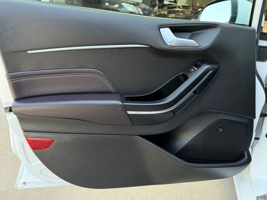 USED 2018 68 FORD FIESTA 1.0T EcoBoost GPF Vignale Hatchback 5dr Petrol Manual Euro 6 (s/s) (140 ps) P.Roof|Camera|Cruise|H.Seats|R.F Sensors|Apple CarPlay/Android Auto|