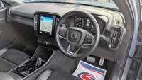 USED 2022 22 VOLVO XC40 1.5 T3 R-Design SUV 5dr Petrol Auto Euro 6 (s/s) (163 ps) *** POWER TAILGATE - SAT NAV - CRUISE CONTROL ***