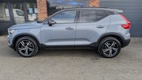 USED 2022 22 VOLVO XC40 1.5 T3 R-Design SUV 5dr Petrol Auto Euro 6 (s/s) (163 ps) *** POWER TAILGATE - SAT NAV - CRUISE CONTROL ***