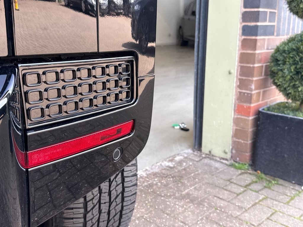 USED 2023 73 LAND ROVER DEFENDER 3.0 D250 MHEV XS Edition SUV 5dr Diesel Auto 4WD Euro 6 (s/s) (250 ps) DEPLOY TOW BAR|AIR SUSPENSION