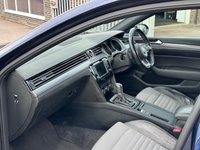 USED 2016 16 VOLKSWAGEN PASSAT 2.0 TDI BlueMotion Tech R-Line Estate 5dr Diesel DSG Euro 6 (s/s) (190 ps) 