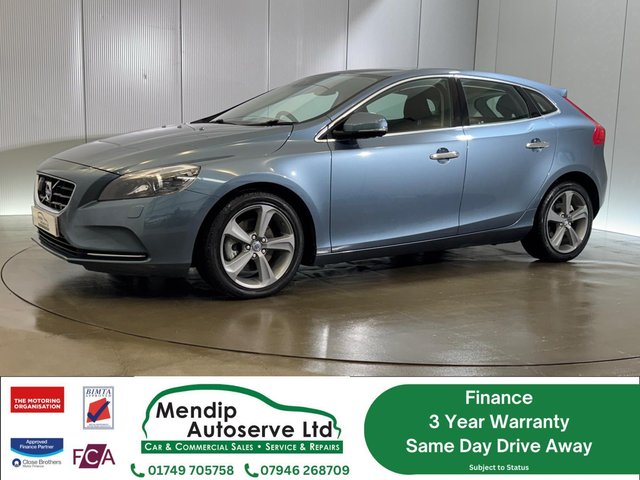 View our VOLVO V40