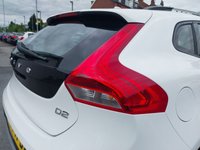 USED 2014 64 VOLVO V40 CROSS COUNTRY 1.6 D2 Lux Hatchback 5dr Diesel Powershift Euro 5 (s/s) (115 ps) 