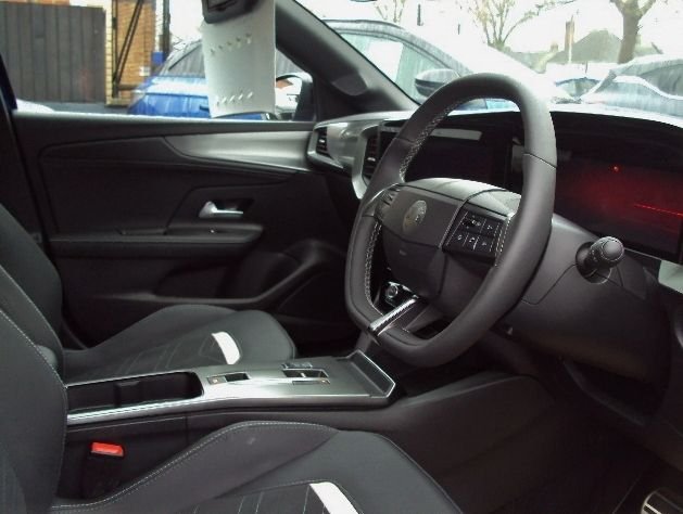 View our VAUXHALL MOKKA