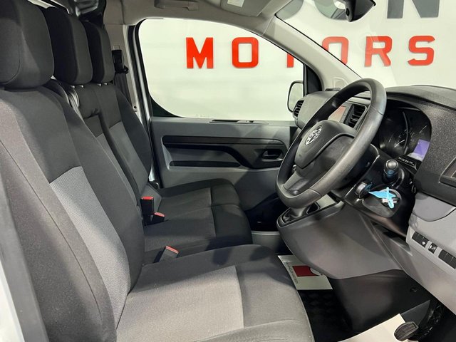 View our VAUXHALL VIVARO