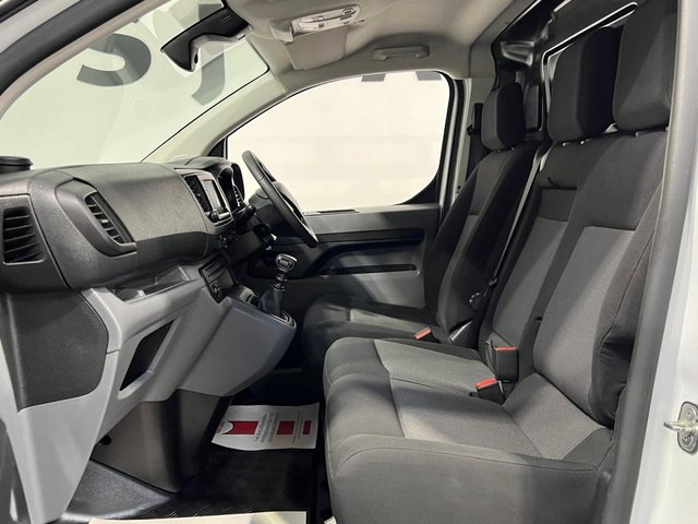 View our VAUXHALL VIVARO