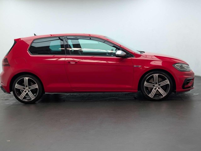 USED 2017 17 VOLKSWAGEN GOLF 2.0 Golf R TSi 4WD 3dr CLICK & COLLECT/ HOME DELIVERY
