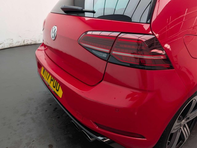 USED 2017 17 VOLKSWAGEN GOLF 2.0 Golf R TSi 4WD 3dr CLICK & COLLECT/ HOME DELIVERY