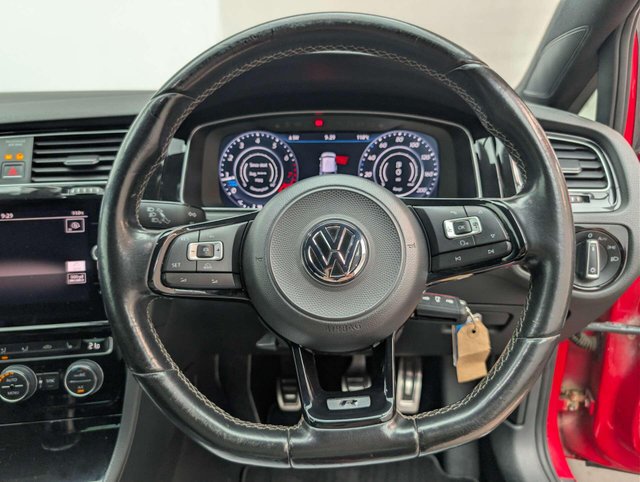 USED 2017 17 VOLKSWAGEN GOLF 2.0 Golf R TSi 4WD 3dr CLICK & COLLECT/ HOME DELIVERY