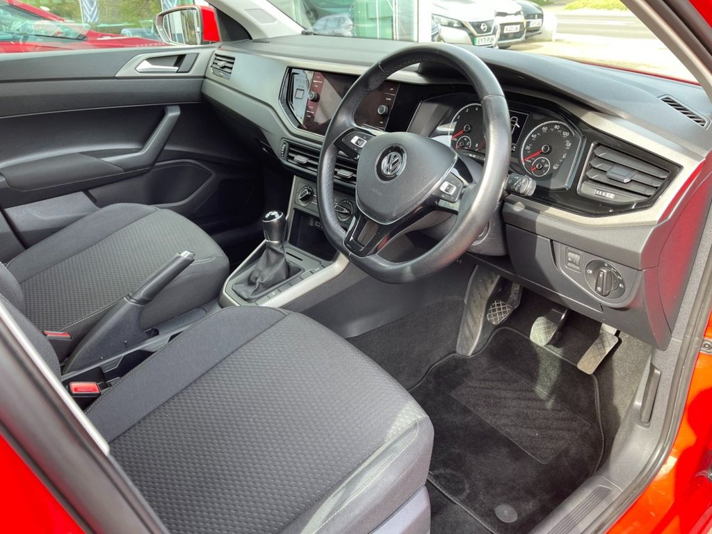 USED 2018 68 VOLKSWAGEN POLO 1.0 EVO SE Hatchback 5dr Petrol Manual Euro 6 (s/s) (65 ps) 