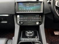 USED 2020 G JAGUAR F-PACE 2.0 P250i Chequered Flag SUV 5dr Petrol Auto AWD Euro 6 (s/s) (250 ps) 