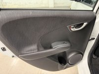 USED 2015 64 HONDA JAZZ 1.4 i-VTEC ES Plus Hatchback 5dr Petrol CVT Euro 5 (99 ps) 