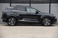USED 2023 23 KIA SPORTAGE 1.6 h T-GDi 4 SUV 5dr Petrol Hybrid Auto Euro 6 (s/s) (226 bhp) 1 Owner from New | Full Dealer Service History | VAT Qualifying | Panoramic Glass Roof | 2 Keys | Satellite Navigation | Park Assist | Leather/Alcantara Upholstry | Premium Paint | Privacy Glass | Climate Control | 12 Month MOT Included