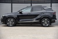 USED 2023 23 KIA SPORTAGE 1.6 h T-GDi 4 SUV 5dr Petrol Hybrid Auto Euro 6 (s/s) (226 bhp) 1 Owner from New | Full Dealer Service History | VAT Qualifying | Panoramic Glass Roof | 2 Keys | Satellite Navigation | Park Assist | Leather/Alcantara Upholstry | Premium Paint | Privacy Glass | Climate Control | 12 Month MOT Included