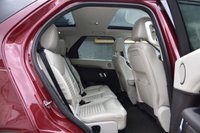 USED 2017 D LAND ROVER DISCOVERY 2.0 SD4 HSE SUV 5dr Diesel Auto 4WD Euro 6 (s/s) (240 ps) 1 Former Keeper | Full Service History | Electric Panoramic Sunroof | Full White Leather Upholstry | 7 Seater | Park Assist | 20" Alloy Wheels | Satellite Navigation | Climate Control | 2 Keys | MOT Valid (10/01/2027)