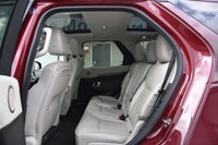 USED 2017 D LAND ROVER DISCOVERY 2.0 SD4 HSE SUV 5dr Diesel Auto 4WD Euro 6 (s/s) (240 ps) 1 Former Keeper | Full Service History | Electric Panoramic Sunroof | Full White Leather Upholstry | 7 Seater | Park Assist | 20" Alloy Wheels | Satellite Navigation | Climate Control | 2 Keys | MOT Valid (10/01/2027)