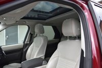 USED 2017 D LAND ROVER DISCOVERY 2.0 SD4 HSE SUV 5dr Diesel Auto 4WD Euro 6 (s/s) (240 ps) 1 Former Keeper | Full Service History | Electric Panoramic Sunroof | Full White Leather Upholstry | 7 Seater | Park Assist | 20" Alloy Wheels | Satellite Navigation | Climate Control | 2 Keys | MOT Valid (10/01/2027)