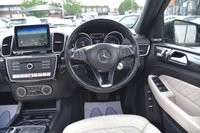 USED 2017 F MERCEDES-BENZ GLS 3.0 GLS350d V6 designo Line SUV 5dr Diesel G-Tronic 4MATIC Euro 6 (s/s) (258 ps) Electric Panoramic Sunroof | 2 Keys | Satellite Navigation | 7 Seater | 21" Alloy Wheels | Privacy Glass | Full White Leather Upholstry | 2 Keys | Full Service History | Privacy Glass | ULEZ Free | MOT Valid (28/09/2026)