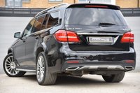 USED 2017 F MERCEDES-BENZ GLS 3.0 GLS350d V6 designo Line SUV 5dr Diesel G-Tronic 4MATIC Euro 6 (s/s) (258 ps) Electric Panoramic Sunroof | 2 Keys | Satellite Navigation | 7 Seater | 21" Alloy Wheels | Privacy Glass | Full White Leather Upholstry | 2 Keys | Full Service History | Privacy Glass | ULEZ Free | MOT Valid (28/09/2026)