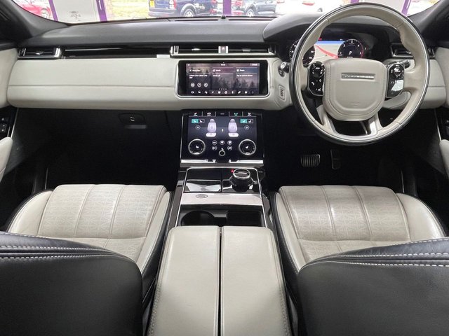 View our LAND ROVER RANGE ROVER VELAR