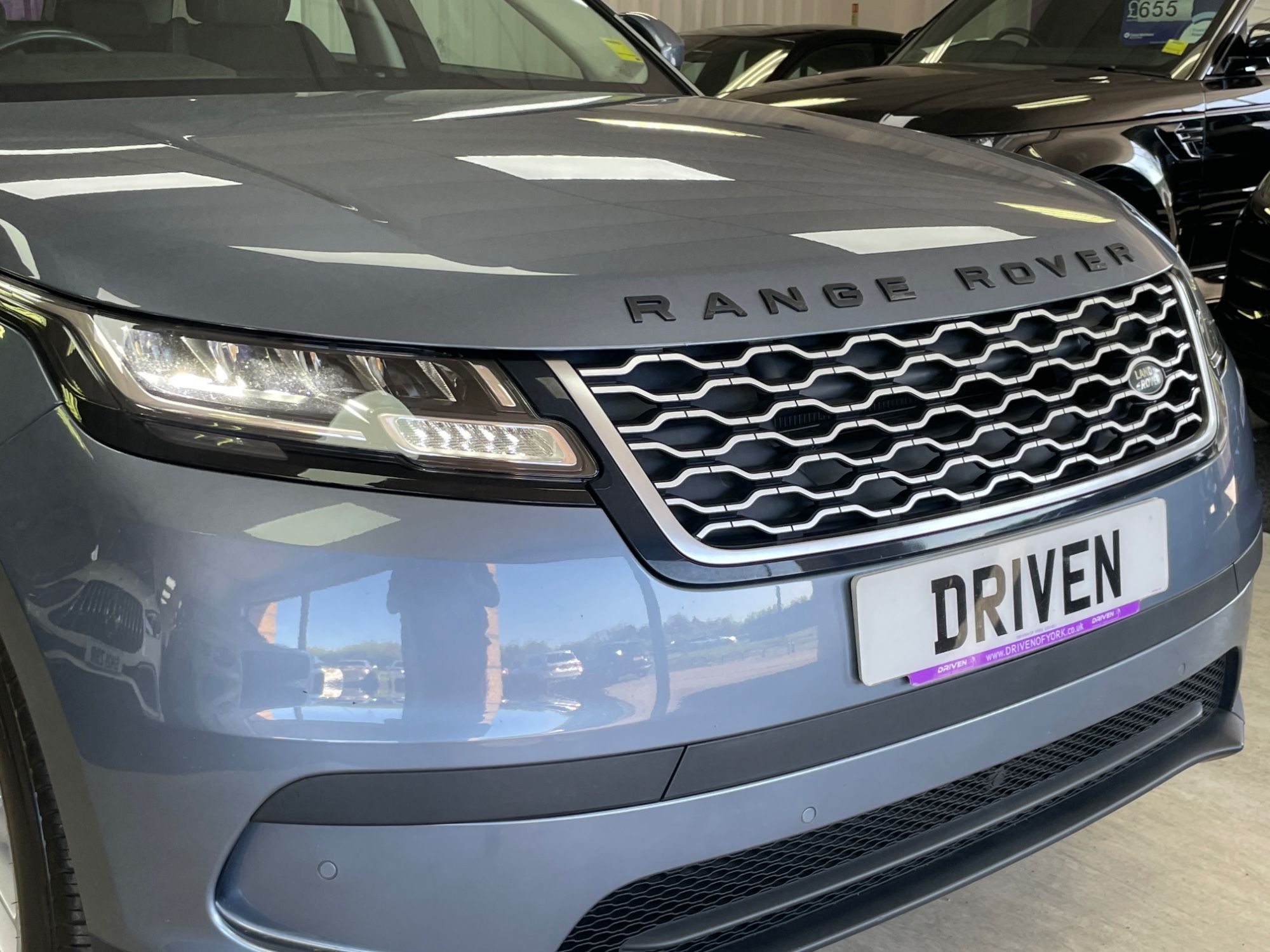 USED 2018 68 LAND ROVER RANGE ROVER VELAR 2.0 D180 SUV 5dr Diesel Auto 4WD Euro 6 (s/s) (180 ps) 