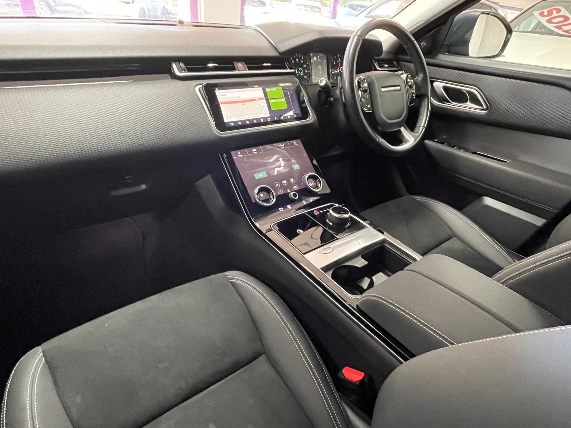 USED 2018 68 LAND ROVER RANGE ROVER VELAR 2.0 D180 SUV 5dr Diesel Auto 4WD Euro 6 (s/s) (180 ps) 