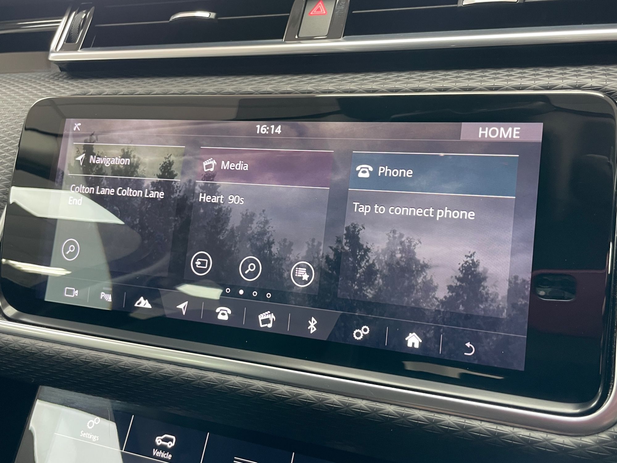 USED 2018 68 LAND ROVER RANGE ROVER VELAR 2.0 D180 SUV 5dr Diesel Auto 4WD Euro 6 (s/s) (180 ps) 