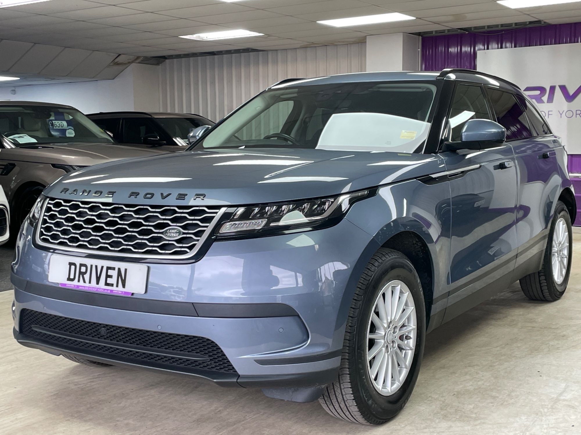 USED 2018 68 LAND ROVER RANGE ROVER VELAR 2.0 D180 SUV 5dr Diesel Auto 4WD Euro 6 (s/s) (180 ps) 