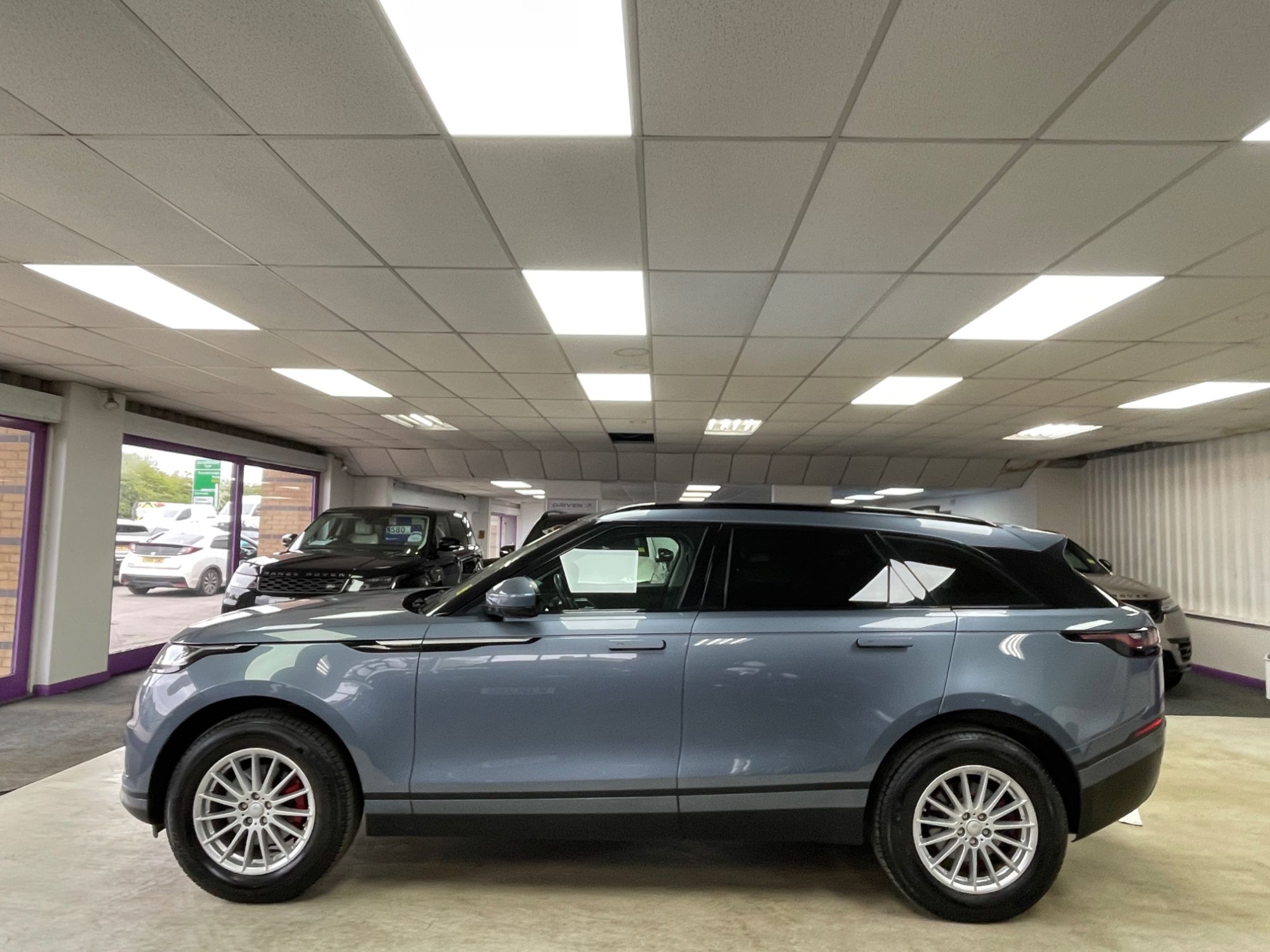USED 2018 68 LAND ROVER RANGE ROVER VELAR 2.0 D180 SUV 5dr Diesel Auto 4WD Euro 6 (s/s) (180 ps) 
