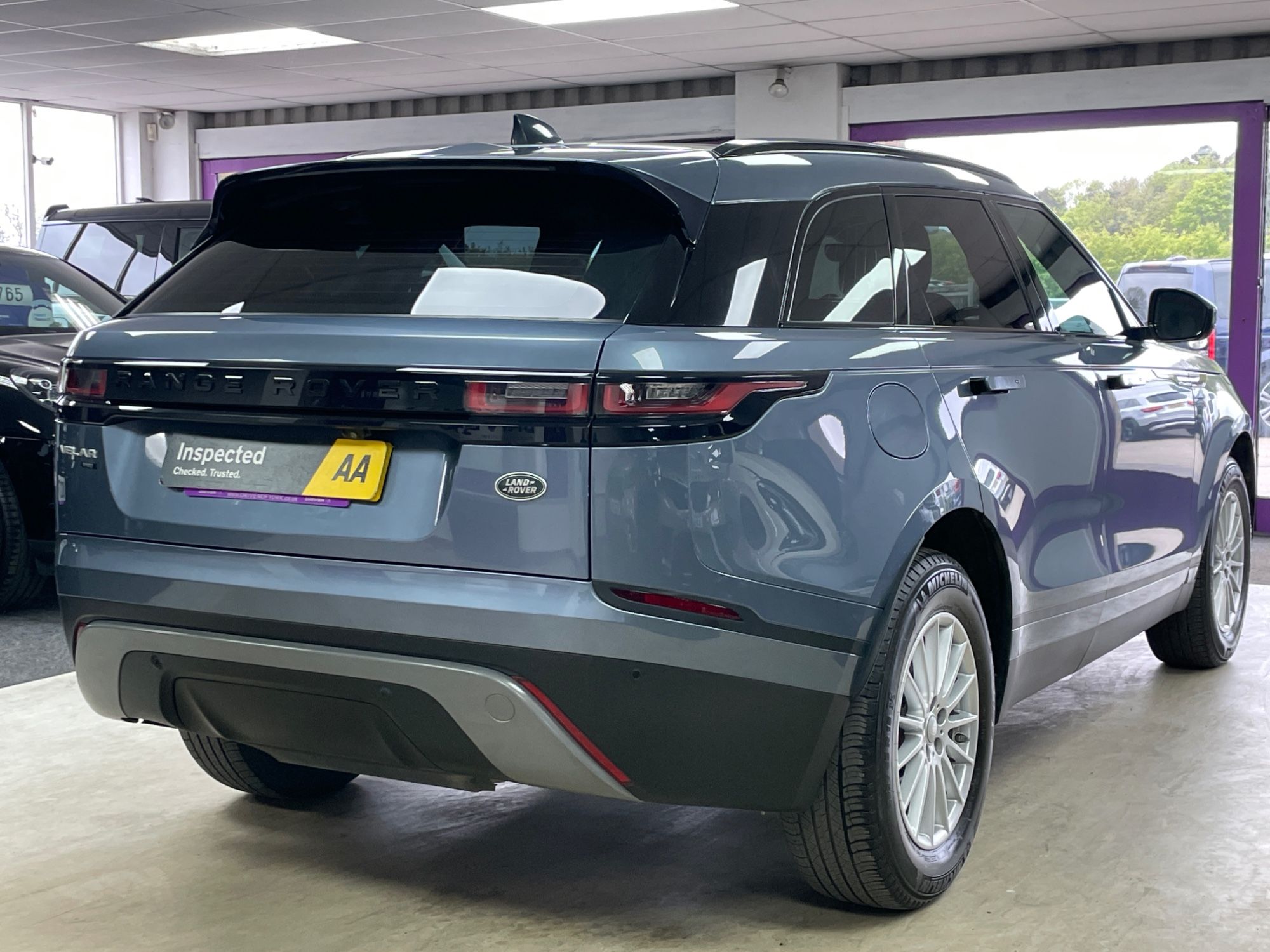 USED 2018 68 LAND ROVER RANGE ROVER VELAR 2.0 D180 SUV 5dr Diesel Auto 4WD Euro 6 (s/s) (180 ps) 