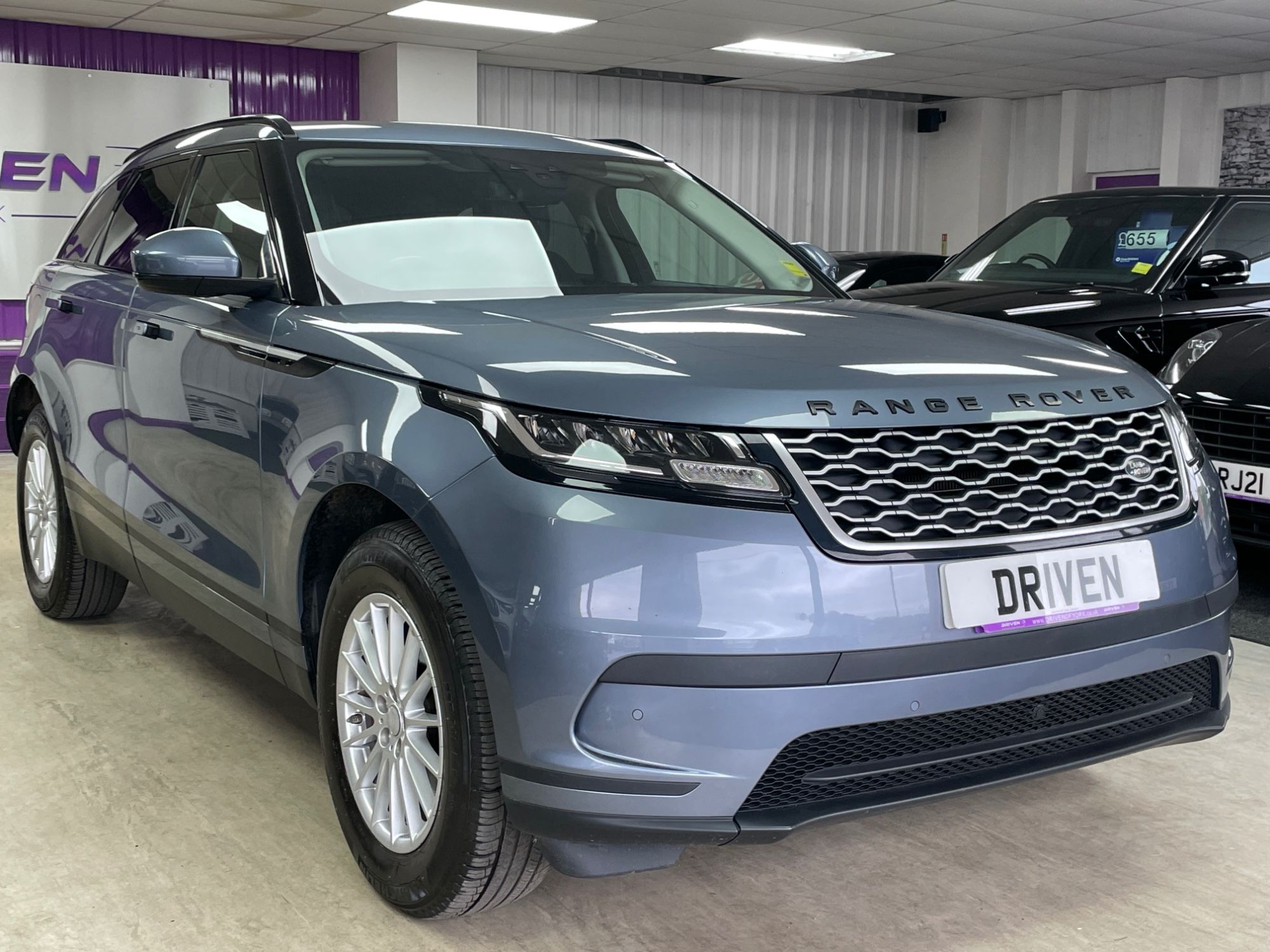 USED 2018 68 LAND ROVER RANGE ROVER VELAR 2.0 D180 SUV 5dr Diesel Auto 4WD Euro 6 (s/s) (180 ps) 