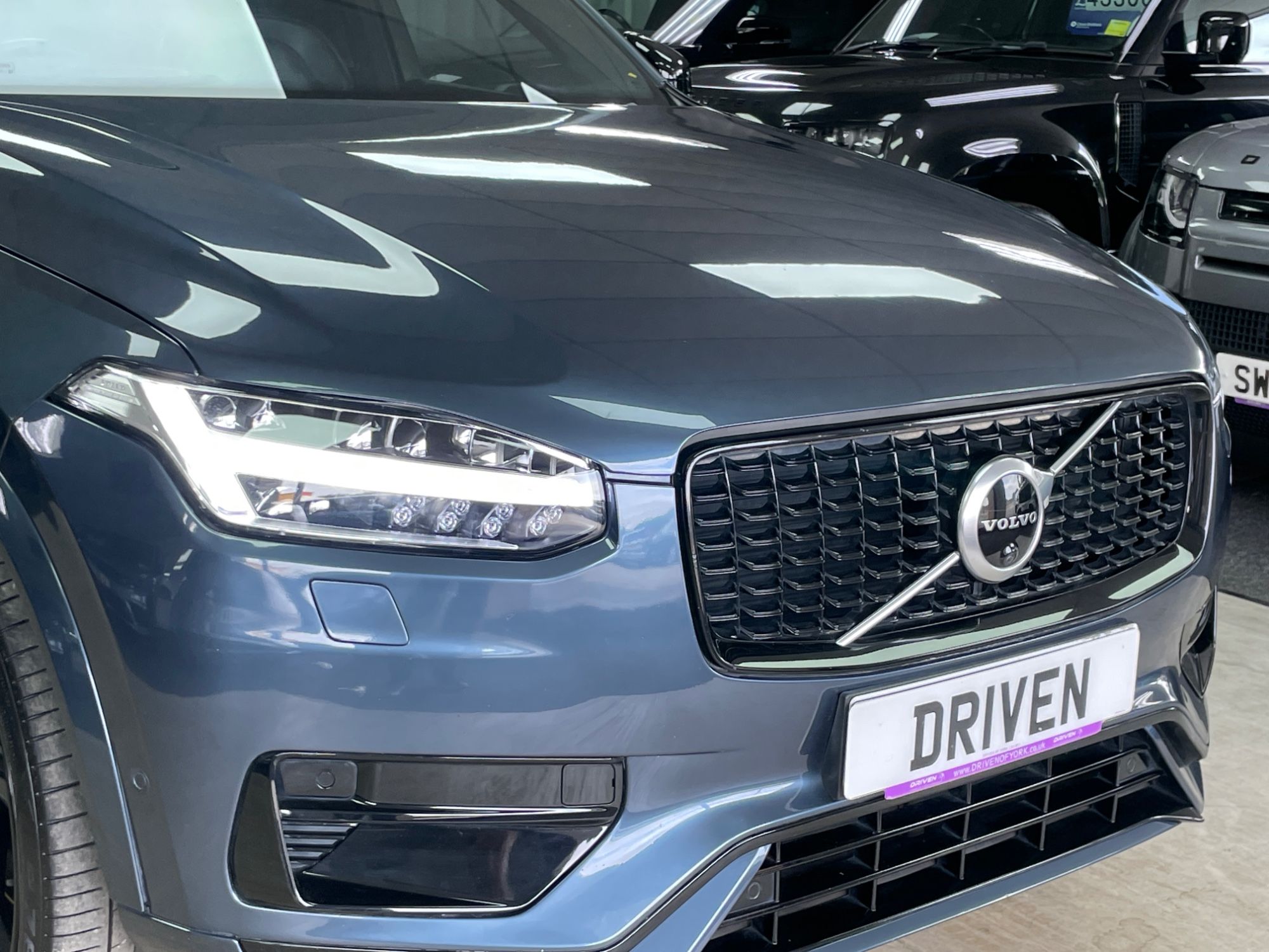 USED 2020 70 VOLVO XC90 2.0 B5 MHEV R-Design Pro SUV 5dr Diesel Hybrid Auto 4WD Euro 6 (s/s) (235 ps) 