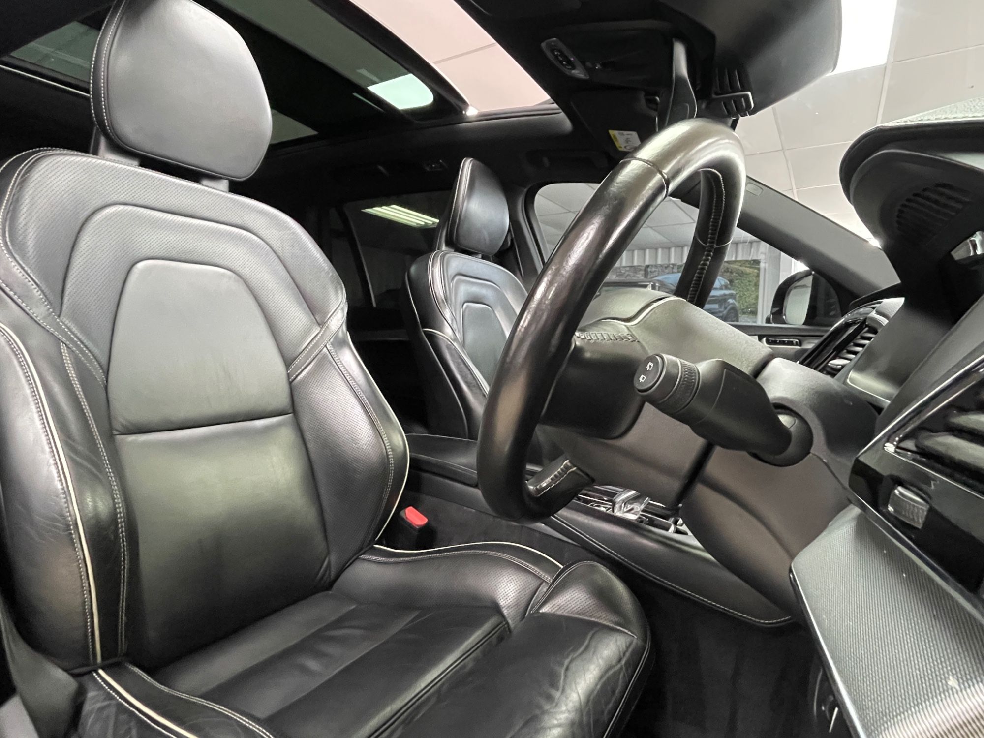 USED 2020 70 VOLVO XC90 2.0 B5 MHEV R-Design Pro SUV 5dr Diesel Hybrid Auto 4WD Euro 6 (s/s) (235 ps) 