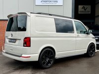 USED 2021 21 VOLKSWAGEN TRANSPORTER 2.0 TDI T32 HIGHLINE Kombi Double Cab 5dr Diesel DSG FWD SWB Euro 6 (s/s) (150BHP )  LED LIGHTS + 20&rdquo; ALLOYS + BODY STYLING