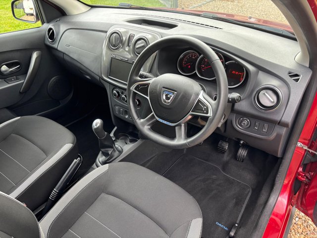 View our DACIA SANDERO STEPWAY
