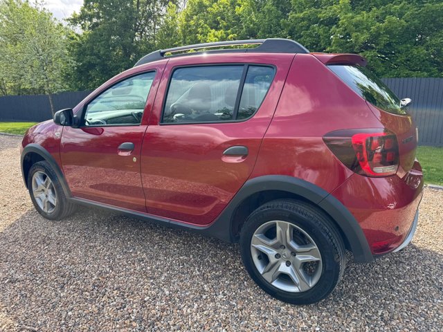 View our DACIA SANDERO STEPWAY