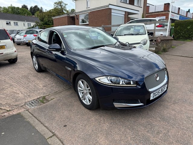 2015 XF 2015 2.2D LUXURY SALOON 4DR DIESEL AUTO EURO 5 S S 163... photo