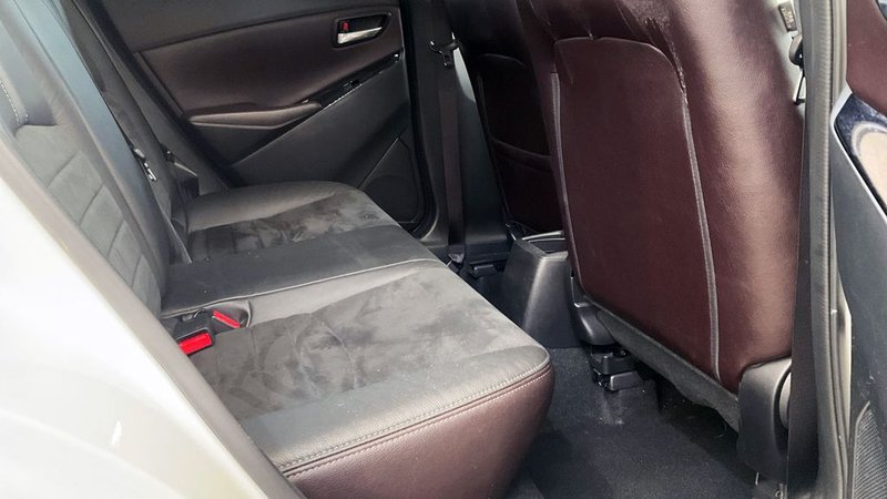 2019 Mazda Mazda2 in white — photo 9 of 11