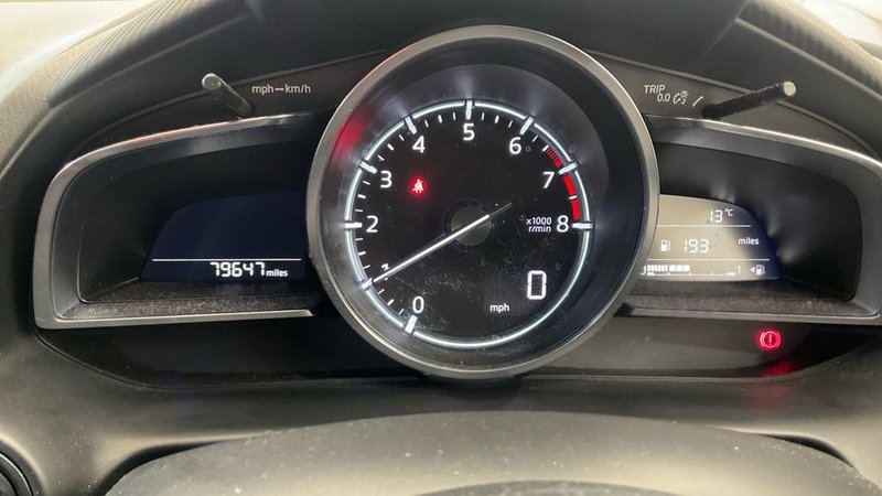 2019 Mazda Mazda2 in white — photo 8 of 11